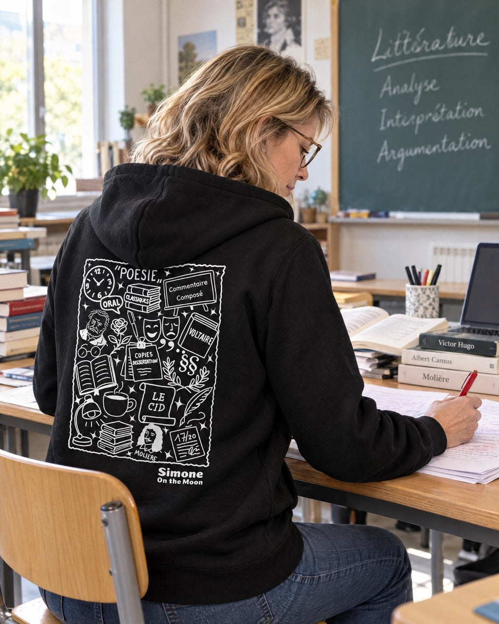 sweat a capuche noir prof de lettres